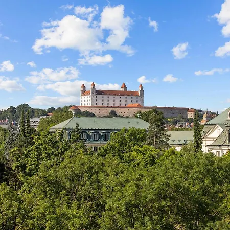 Modern City-center With Castle View Pozsony